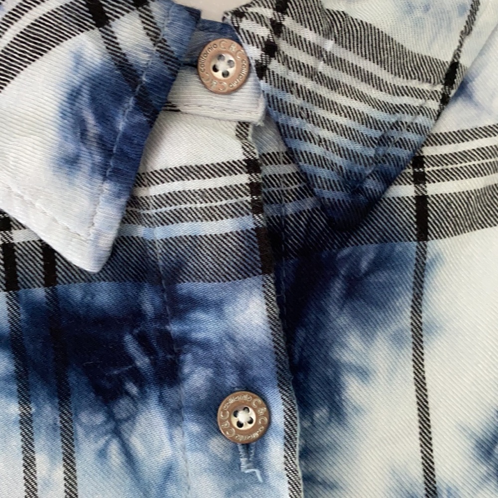 C&C California blue tie dye plaid flannel - Picture 4 of 6
